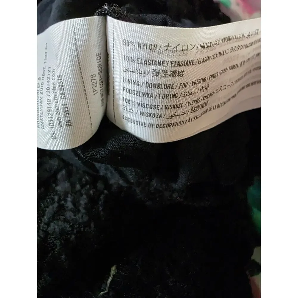 Abercrombie & Fitch Black Floral Lace Shorts Women's Size S Elastic Waist Boho
